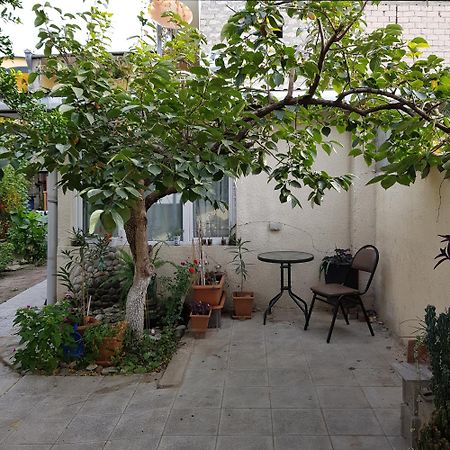 Hotel Домик У Куры à Tbilissi Extérieur photo