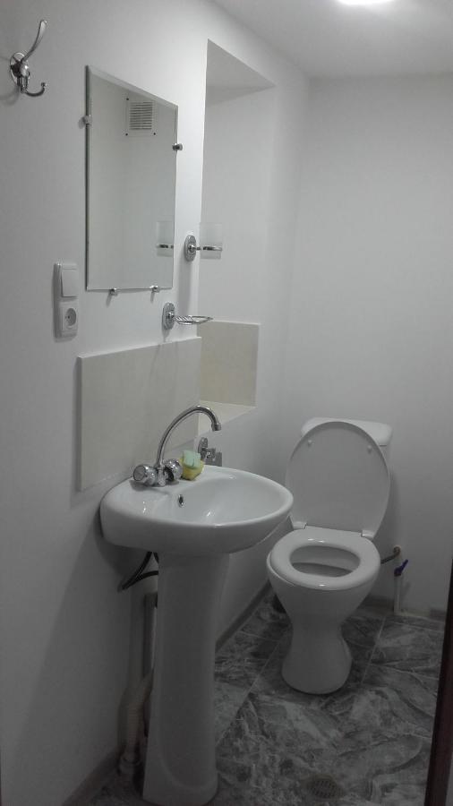 Hotel Домик У Куры à Tbilissi Extérieur photo