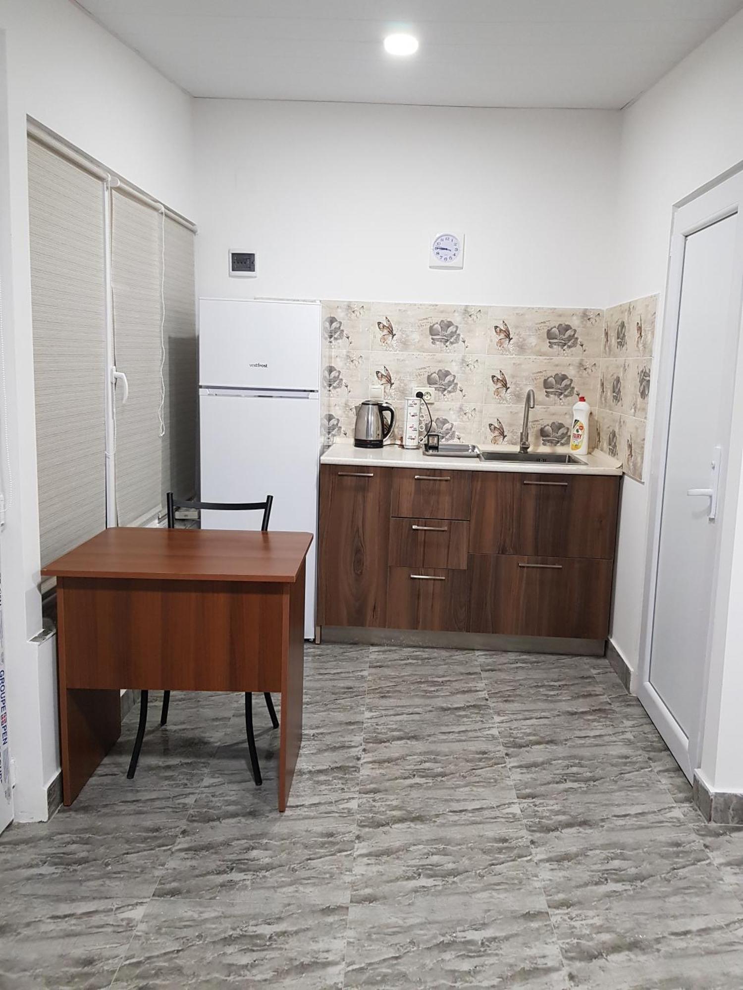Hotel Домик У Куры à Tbilissi Extérieur photo